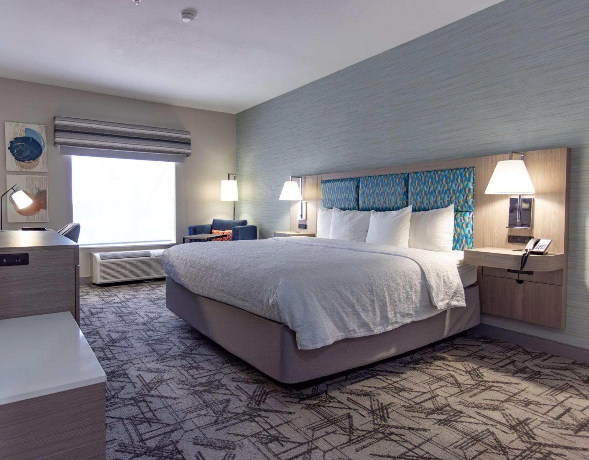Hampton Inn & Suites Дентон Экстерьер фото