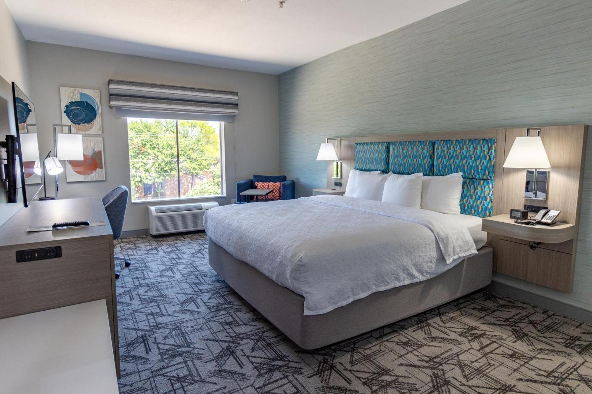 Hampton Inn & Suites Дентон Экстерьер фото