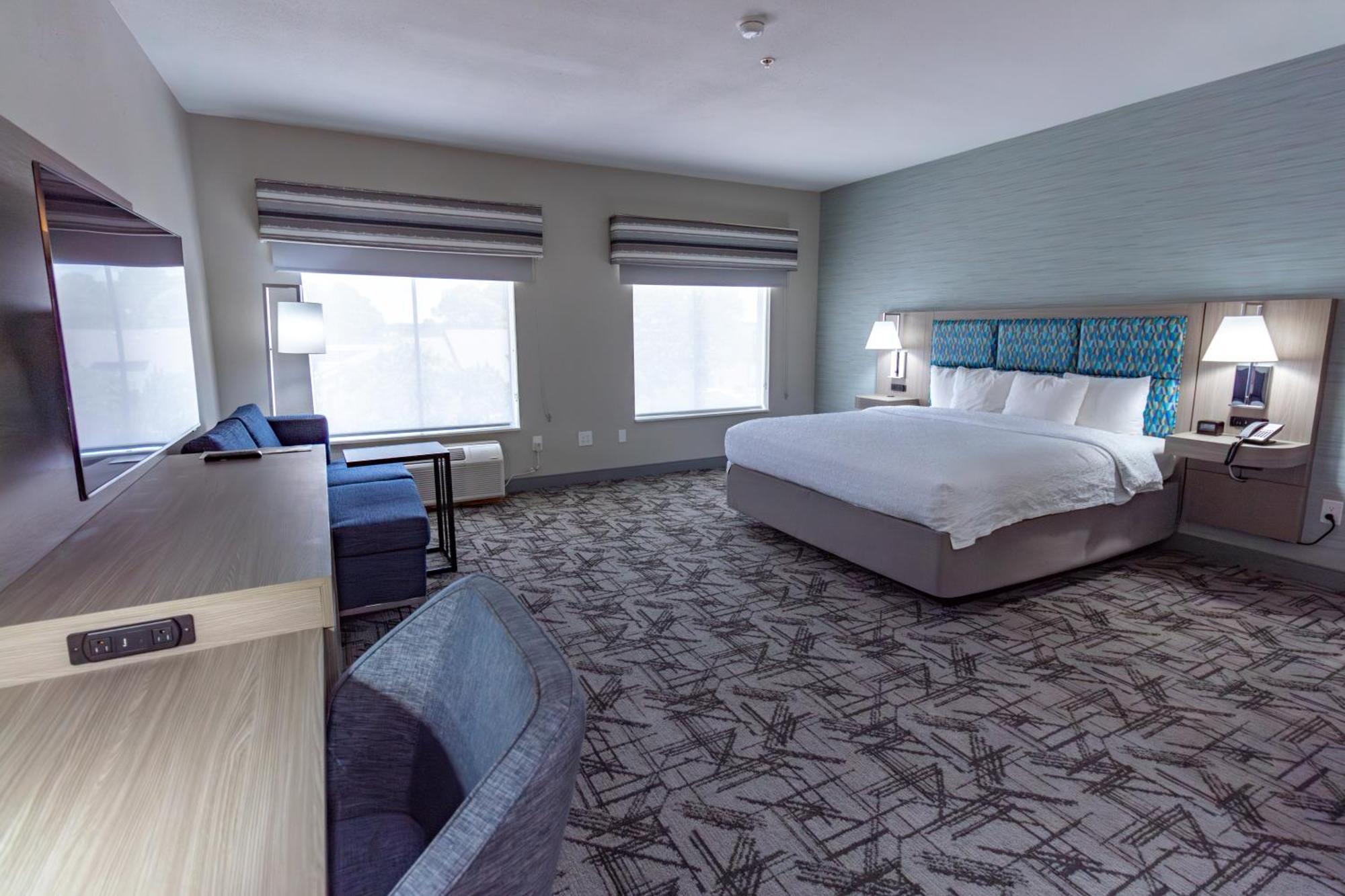 Hampton Inn & Suites Дентон Экстерьер фото