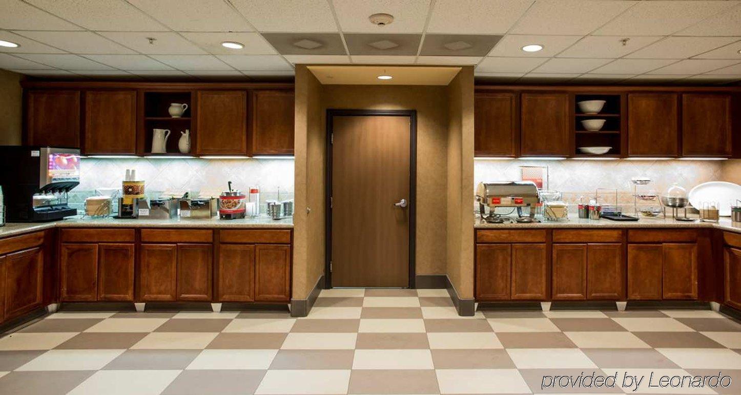 Hampton Inn & Suites Дентон Экстерьер фото